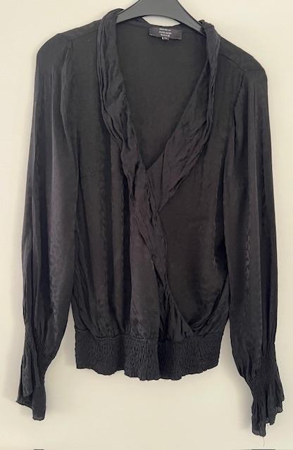 Nikkie by Kate Moss, super mooi bloesje van mooie stof mt 38, Maat 38/40 (M), Zwart, Ophalen of Verzenden, Zo goed als nieuw