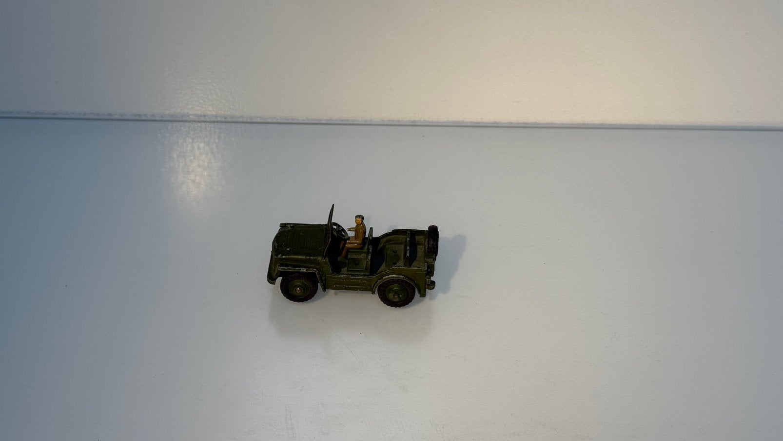 Dinky Toys Austin Champ 674, Ophalen of Verzenden, Auto