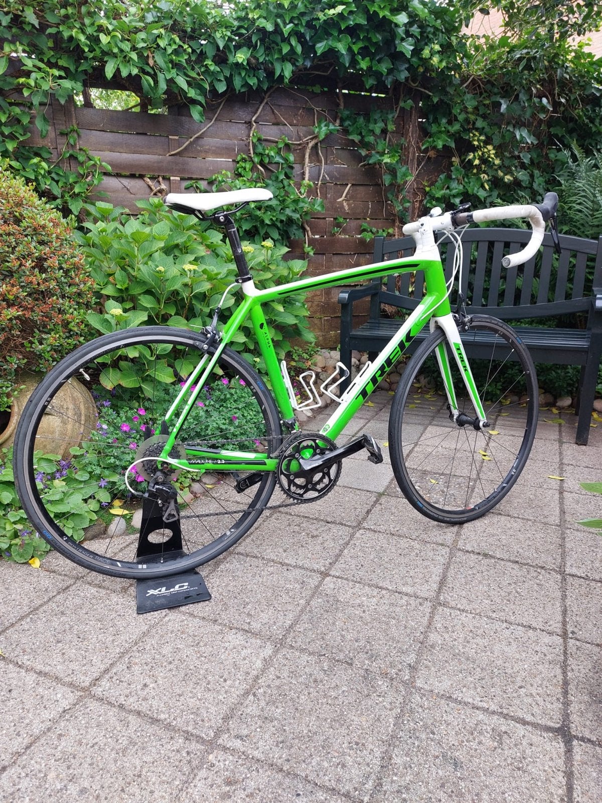 Trek Madone 2.3 racefiets - Groen/Wit, Fietsen en Brommers, 28 inch, Gebruikt, Aluminium, Meer dan 20 versnellingen