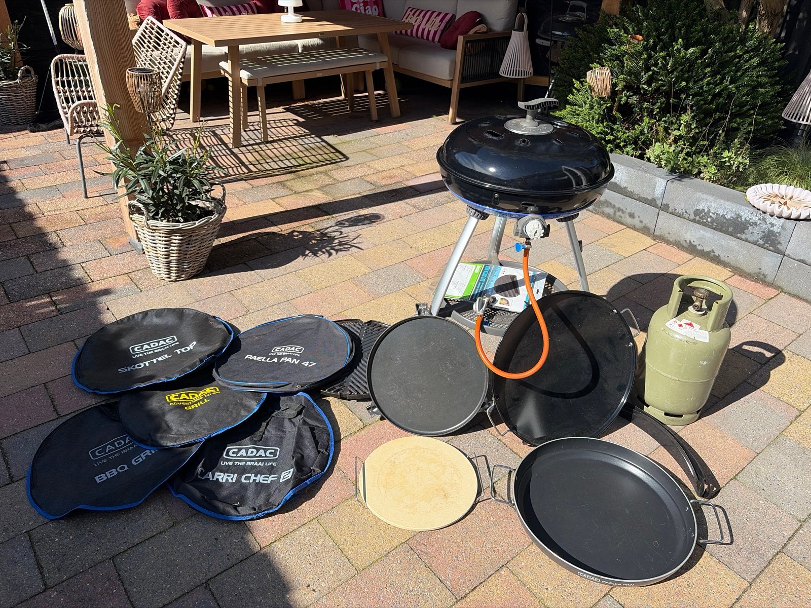 Cadac Carri Chef 2 BBQ met accessoires en gasfles, Ophalen, Zo goed als nieuw