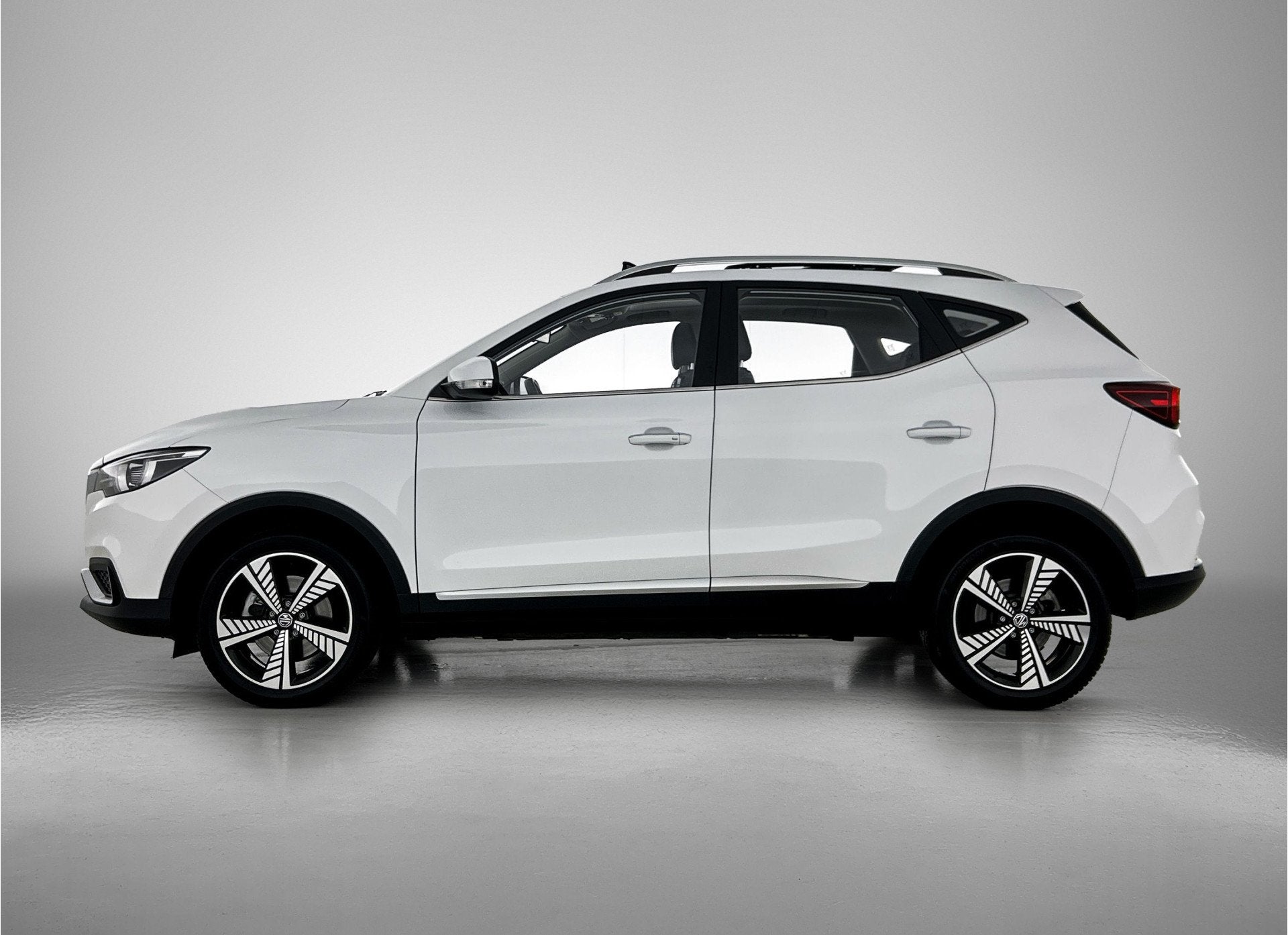 MG Mg Zs EV Luxury 45 kWh | Origineel NL! | (bj 2020), Auto's, 12 maanden, Gebruikt, Zwart, 273 km