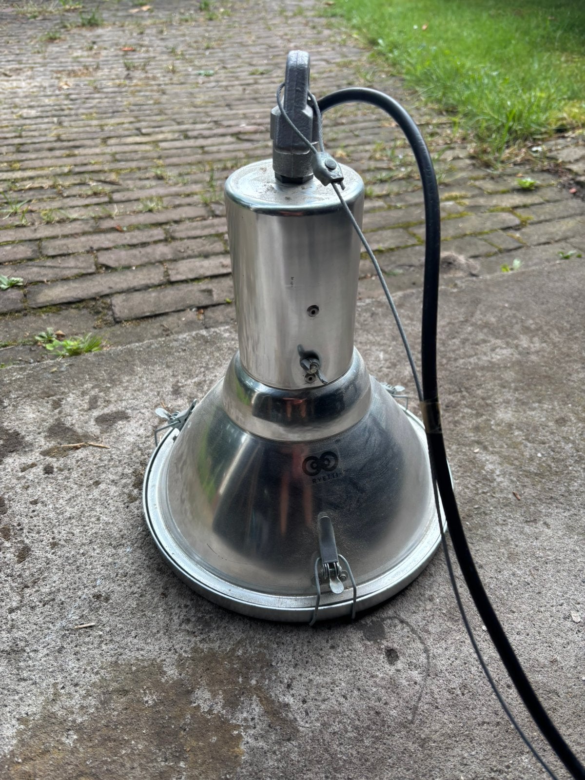 Industriële hanglampen 4 stuks metaal , zilver kleurig, Ophalen, Zo goed als nieuw