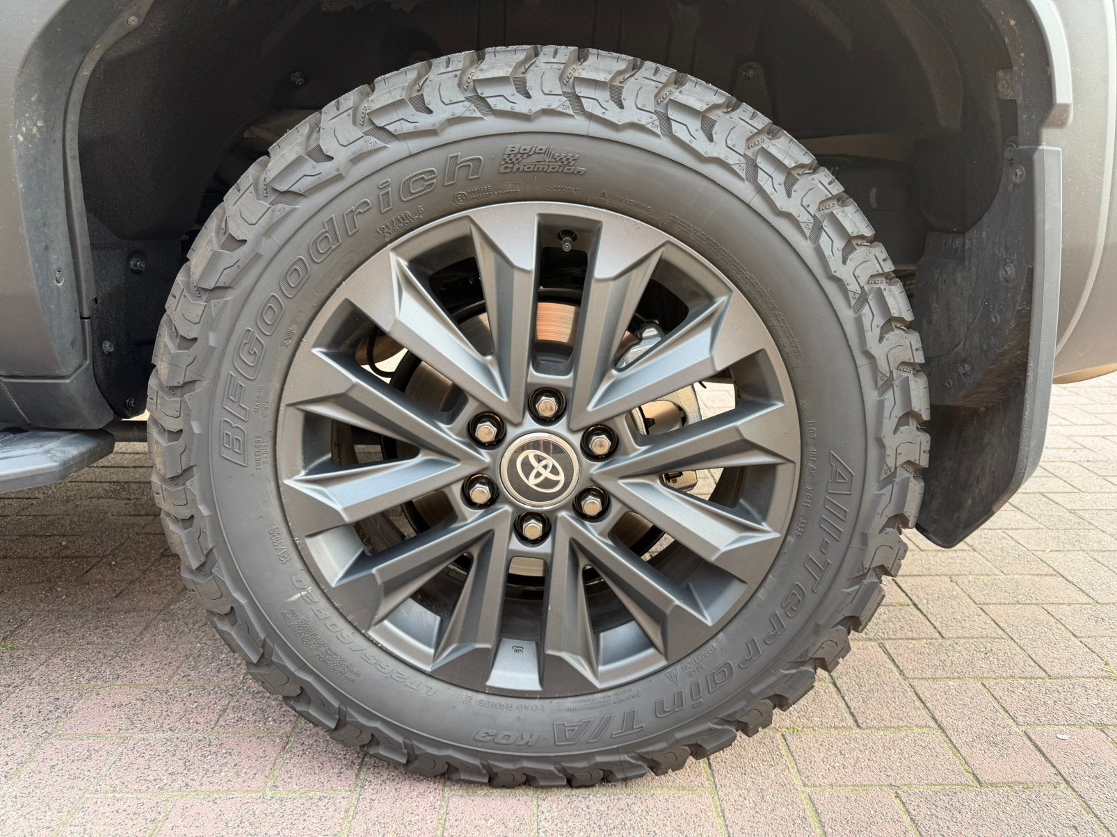 BF goodrich KO3  banden LT265/60R20, Ophalen of Verzenden