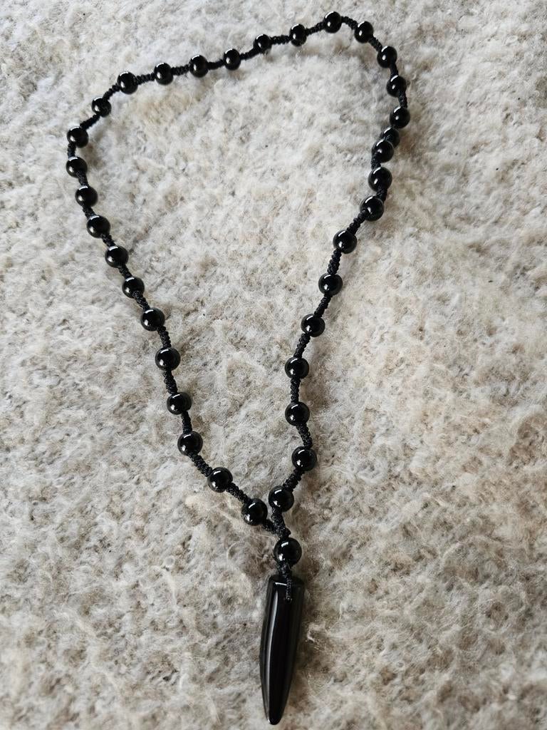 Zwarte kralenketting met hanger, Sieraden, Tassen en Uiterlijk, Kettingen, Zwart, Nieuw, Ophalen of Verzenden, Overige materialen