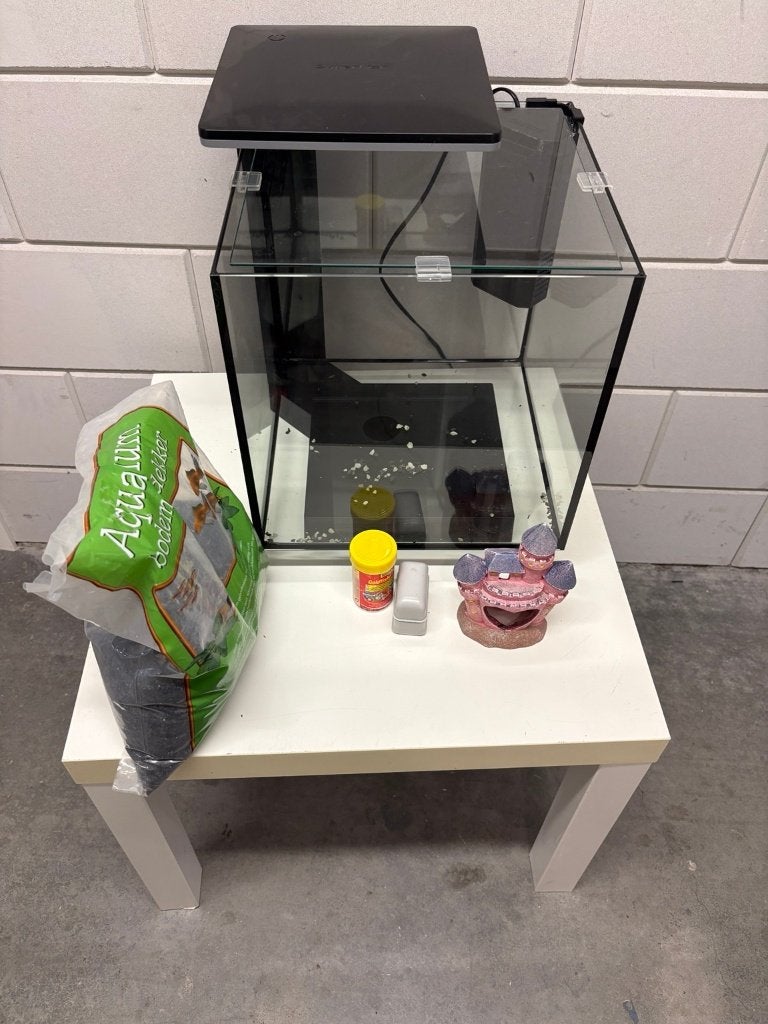 Superfish aquarium met LED, filer en accessoires, Ophalen, Gebruikt, Leeg aquarium, Superfish
