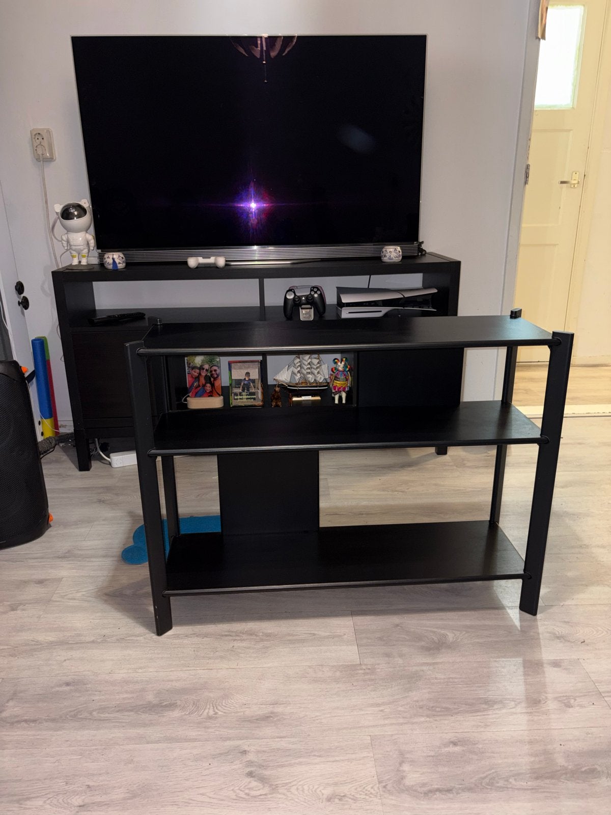 Zwart TV-meubel / Opbergrek in perfecte staat