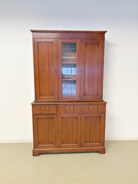 Buffetkast / Boekenkast 3-deurs in mahonie, Huis en Inrichting, Ophalen, Gebruikt, 100 tot 150 cm, Met lade(s)