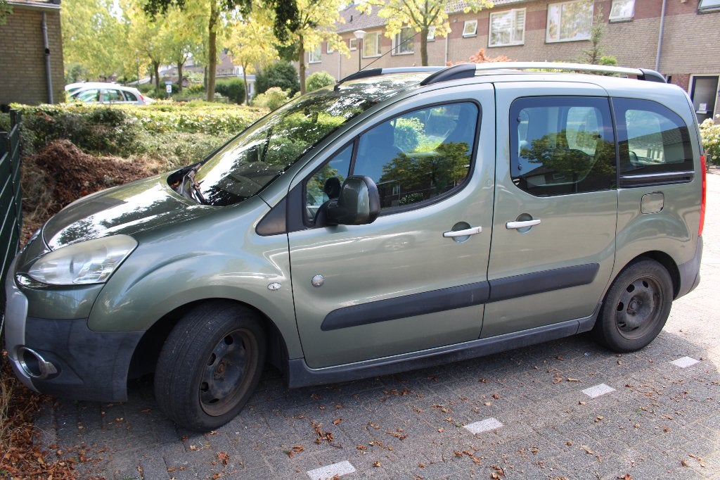 Peugeot Partner 1.6 16V LPG airco cruise trekh motorstoring, Auto's, Peugeot, Voorwielaandrijving, Euro 5, Stof, 4 cilinders
