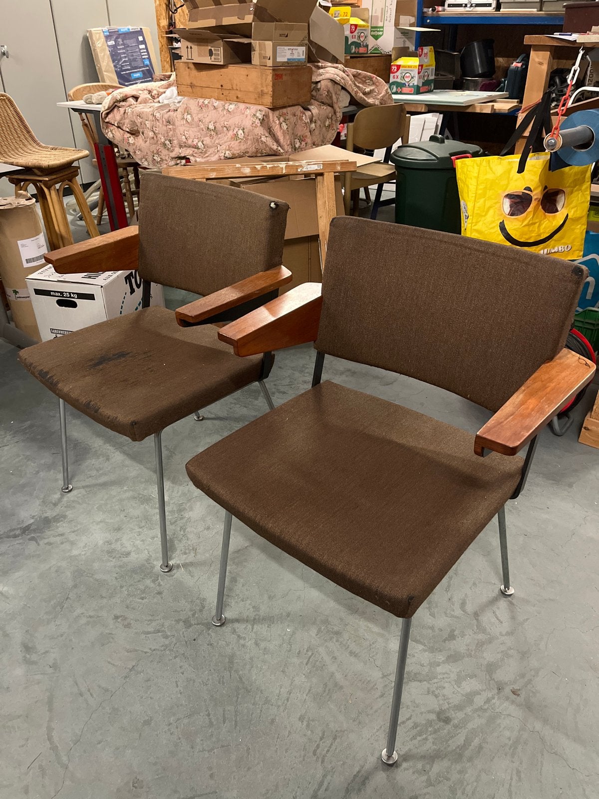 2 Gispen Model 1268  design vintage stoelen - Opknappers, Ophalen