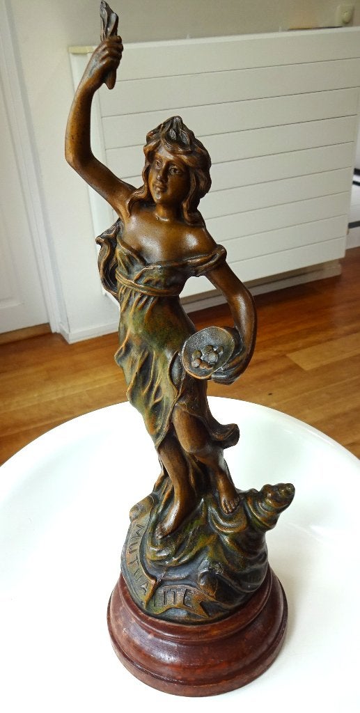 Art Nouveau spelter beeld: 'Mutualité' door Charles Ruchot, Antiek en Kunst, Art nouveau, Gepatineerd, Ophalen of Verzenden, 20 - 50 cm