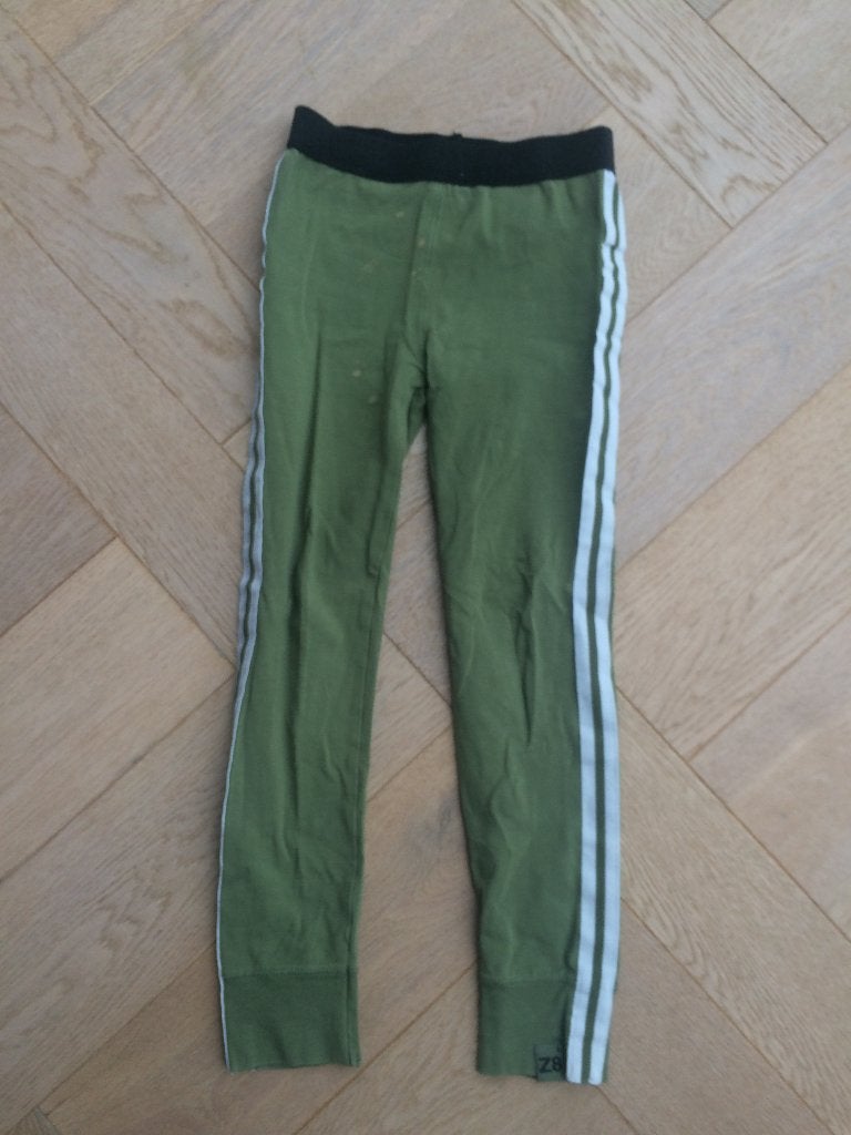 zgan groene legging met witte band van Z8 mt 122, Broek, Meisje, Z8, Ophalen of Verzenden