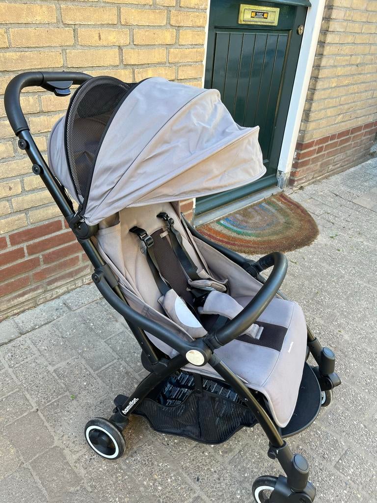 Hamilton X1 one prime- Compact en Lichtgewicht. Mist 1 wiel!, Kinderen en Baby's, Buggy's, Ophalen, Gebruikt, Overige merken, Verstelbare rugleuning