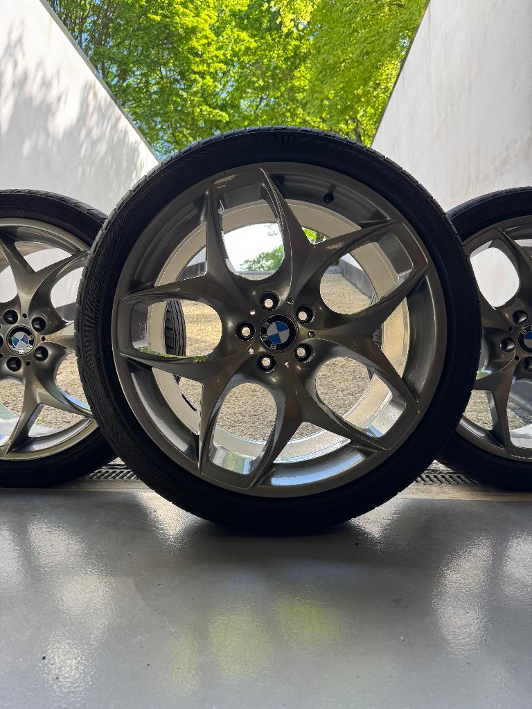 21" breedset BMW X5 (E70/F15) en X6 (E71/F16), Ophalen, Gebruikt, 21 inch, Personenwagen