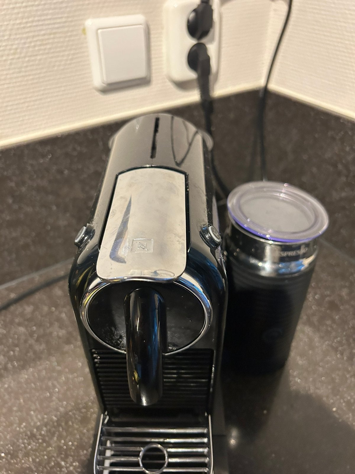 Foto 6 van DeLonghi koffiezetter met melkopschuimer