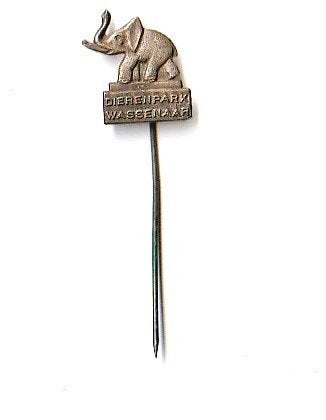 volmetaal speld Dierenpark Wassenaar met olifant, Verzamelen, Ophalen of Verzenden, Speldje of Pin
