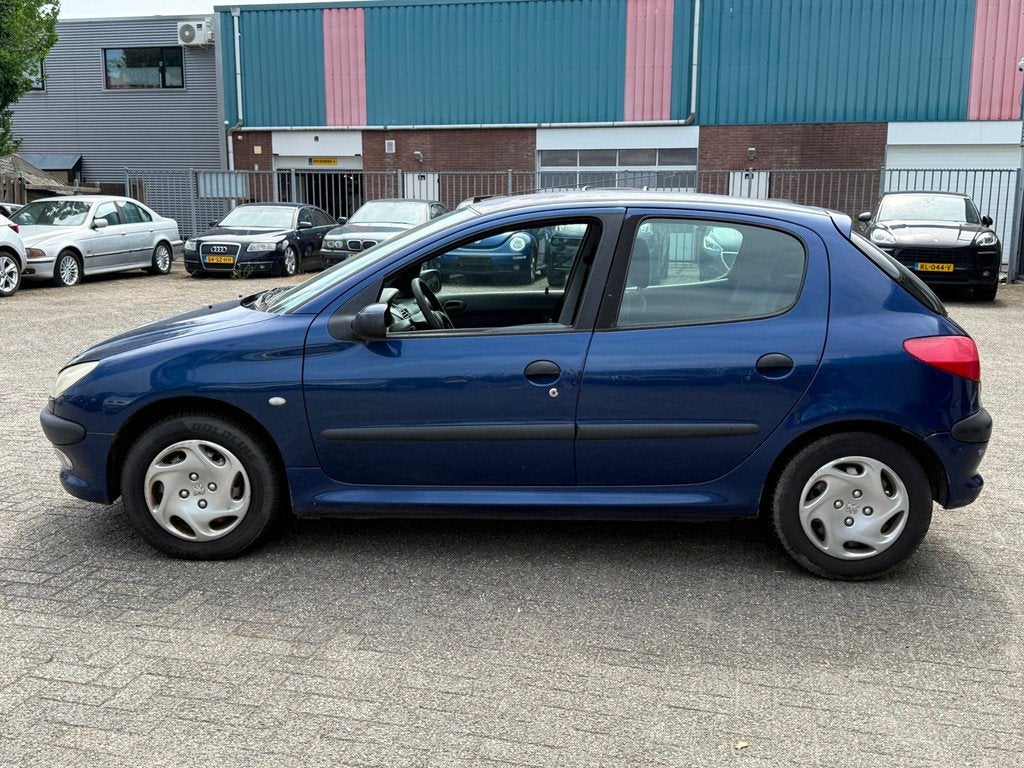 Peugeot 206 1.4 Gentry INRUILKOOPJE!, Auto's, Voorwielaandrijving, 31 €/maand, 4 cilinders, Blauw