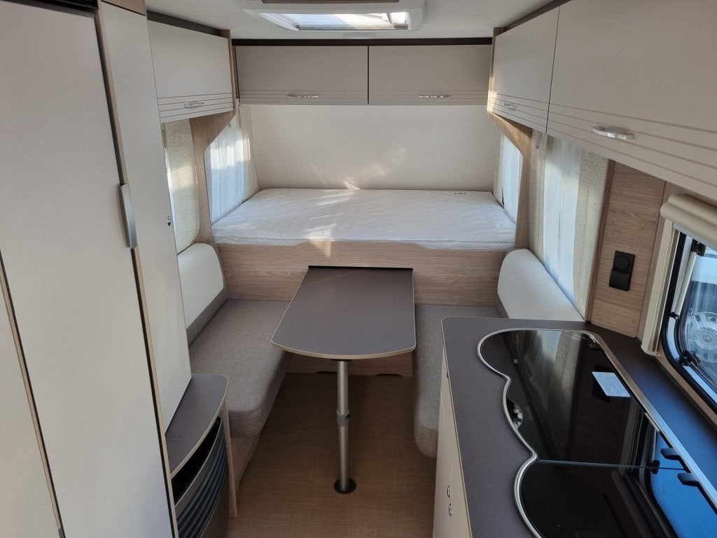 Bürstner Premio Life 490 TK - Gratis mover -, Caravans en Kamperen, Schokbreker, Standaardzit, Bedrijf, Dwarsbed