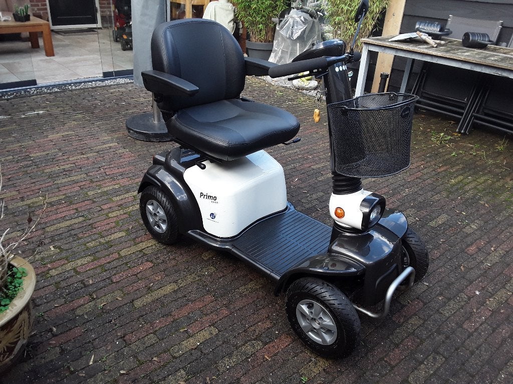 Scootmobiel primo, Ophalen, Zo goed als nieuw, 16 t/m 25 km, 16 km/u of meer