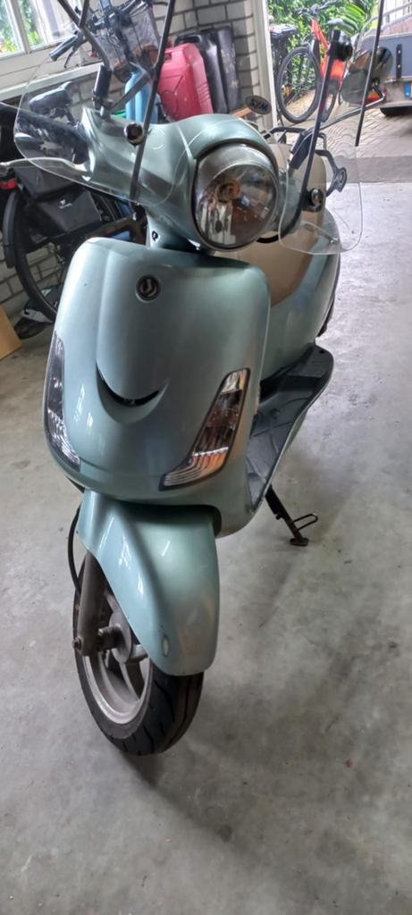 Sym scooter, geen bok standaard