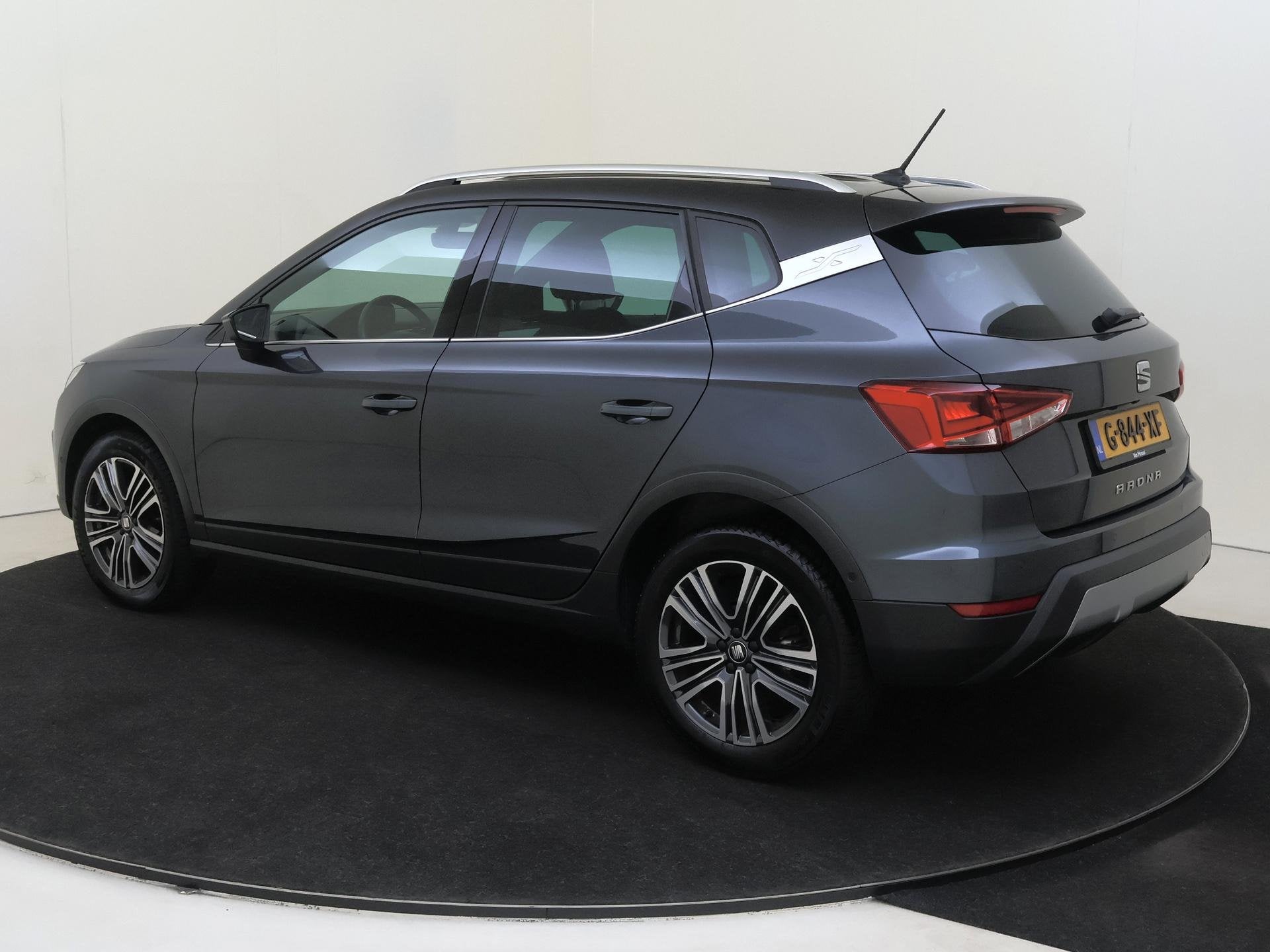 SEAT Arona 1.0 TSI Xcellence Business Intense | Apple carpla, Auto's, Stof, 116 pk, 49 €/maand, 600 kg