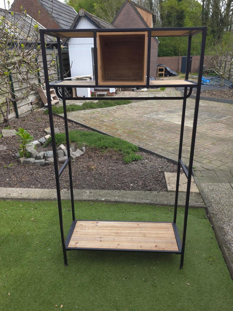 Halkast / Kledingrek met houten details, Gebruikt, Overige typen, Ophalen of Verzenden, Metaal