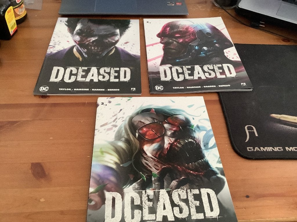 Batman DCEASED 1-3 complete set van 3 comics. DC, Boeken, Amerika, Complete serie of reeks, Ophalen of Verzenden, Zo goed als nieuw
