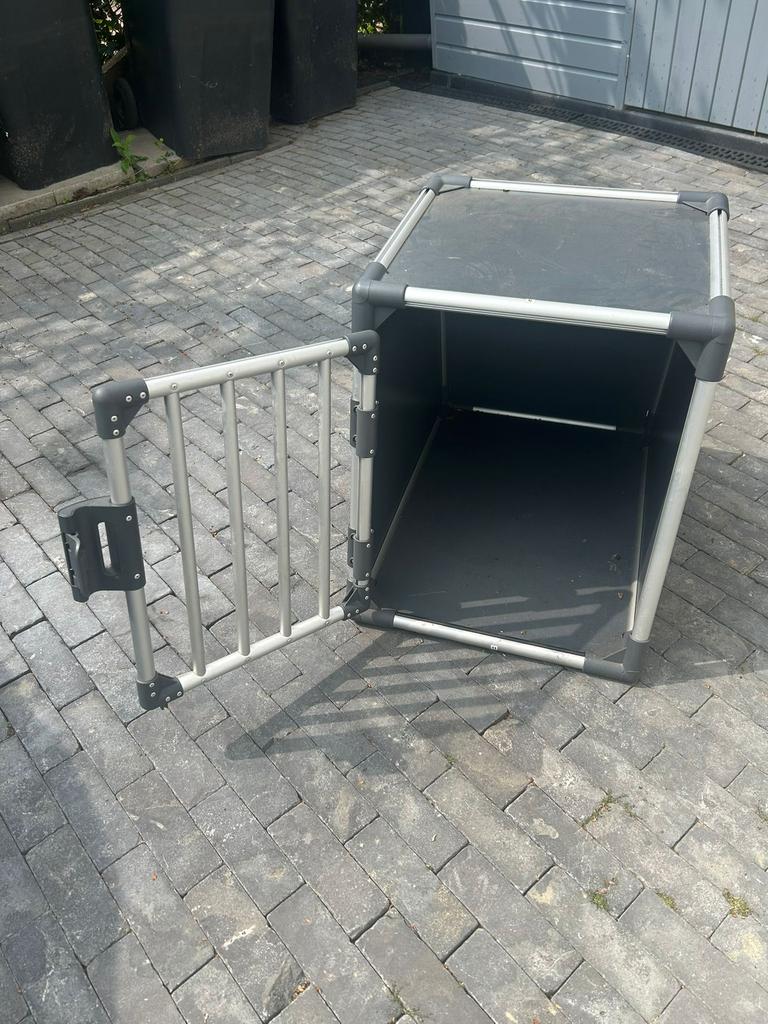 Honden bench auto, Dieren en Toebehoren, Ophalen of Verzenden, Zo goed als nieuw