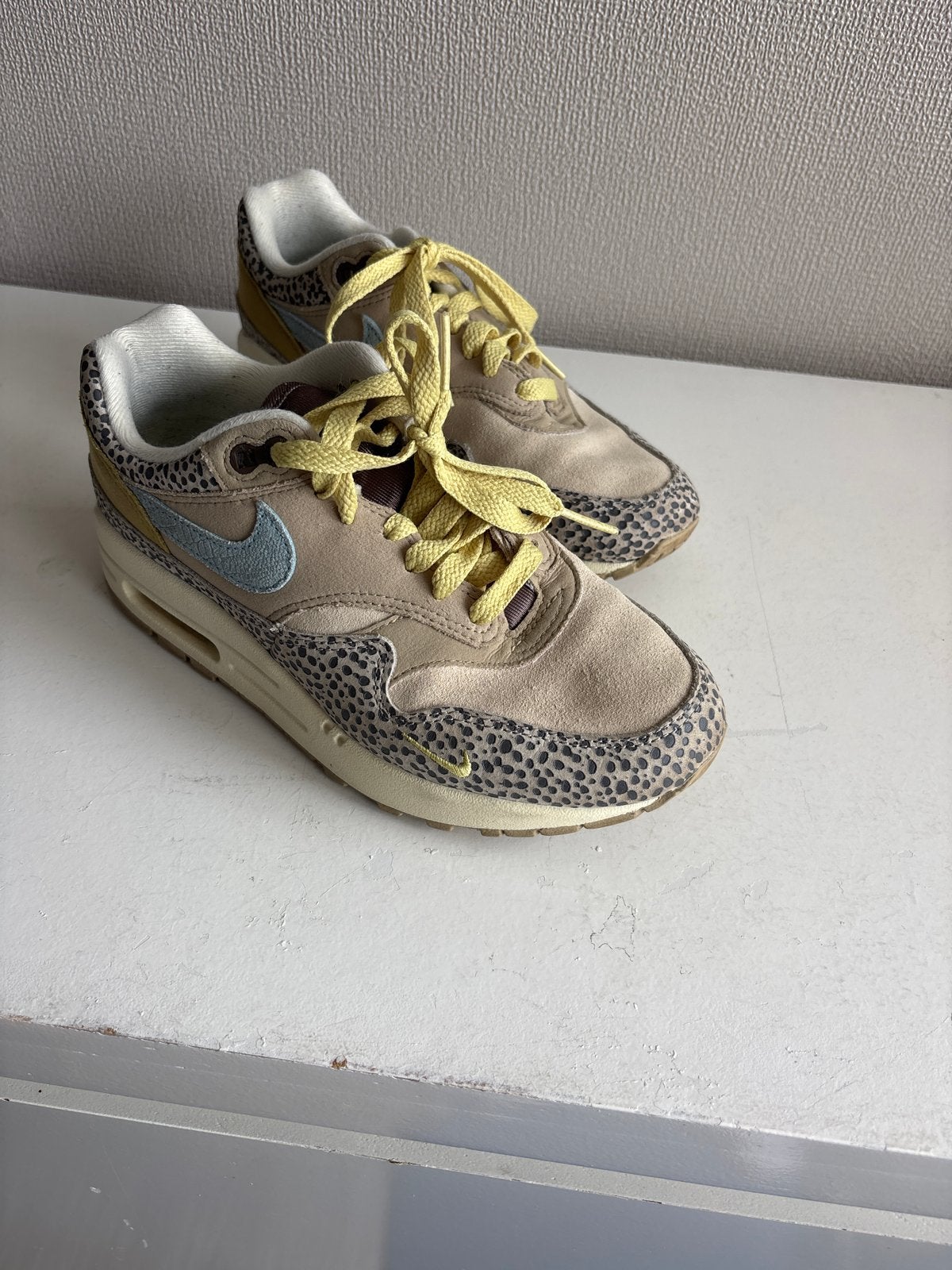 Nike Air Max 1 Cobblestone, Kleding | Dames, Ophalen of Verzenden, Sneakers of Gympen, Grijs, Gedragen