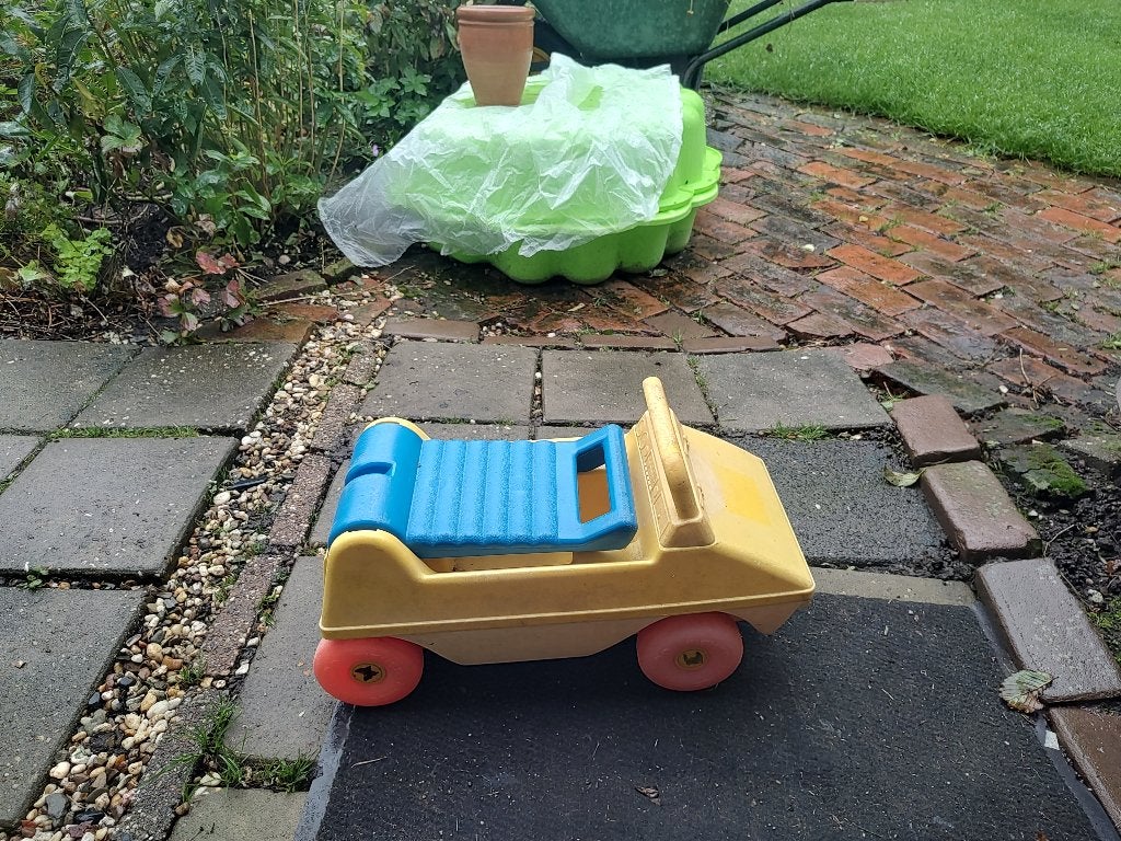 Diverse kinderrijvoertuigen: loopauto, tractor, driewieler, Ophalen, Gebruikt, Overige typen, Met wieltjes