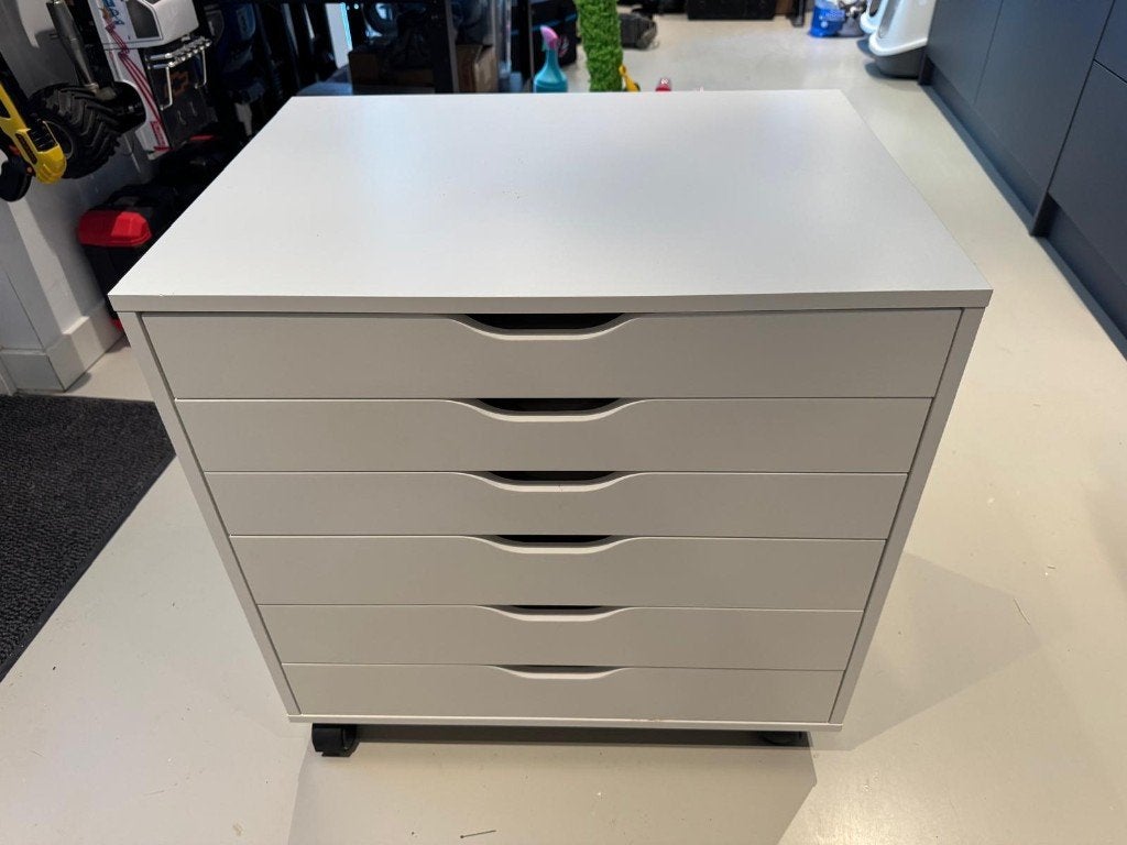 IKEA Alex Ladeblok op wielen, wit, 67x66 cm, Huis en Inrichting, Ophalen, Overige materialen, Gebruikt, 5 laden of meer