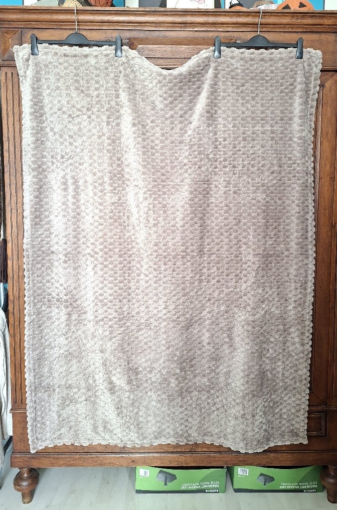 Taupe flannel fleece plaid van Byrklund, Overige kleuren, Geschikt voor droger, 130 cm, Ophalen of Verzenden