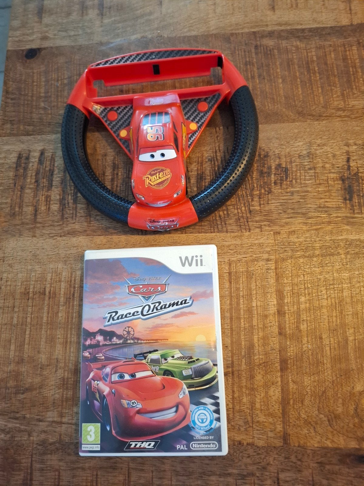Nintendo wii Cars Race Orama setje met origineel stuurtje., Racen en Vliegen, Ophalen of Verzenden, Zo goed als nieuw, 3 spelers of meer