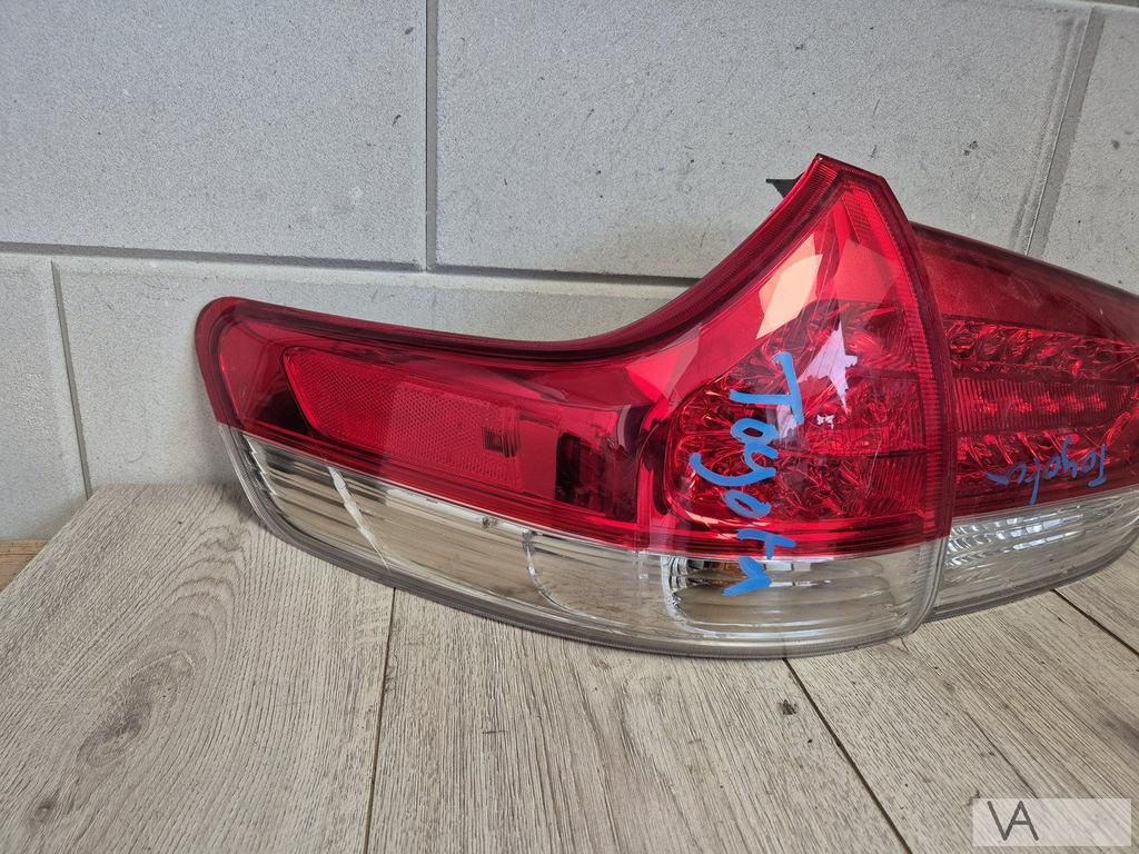 Achterlicht links / rechts Toyota Sienna 2010 - 2015, Gebruikt, -, -, Ophalen of Verzenden
