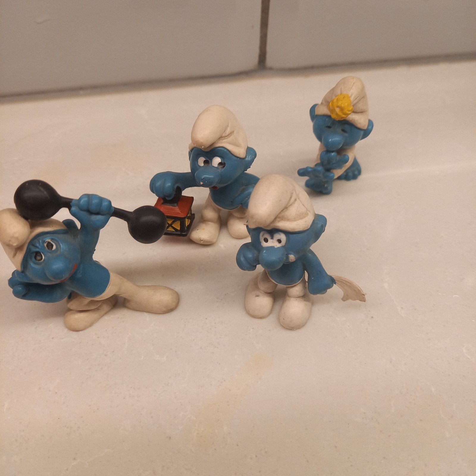 4 Vintage Smurfen Poppetjes – Schleich / Peyo Jaren '70/'80, Verzamelen, Verzenden, Gebruikt, Verschillende Smurfen