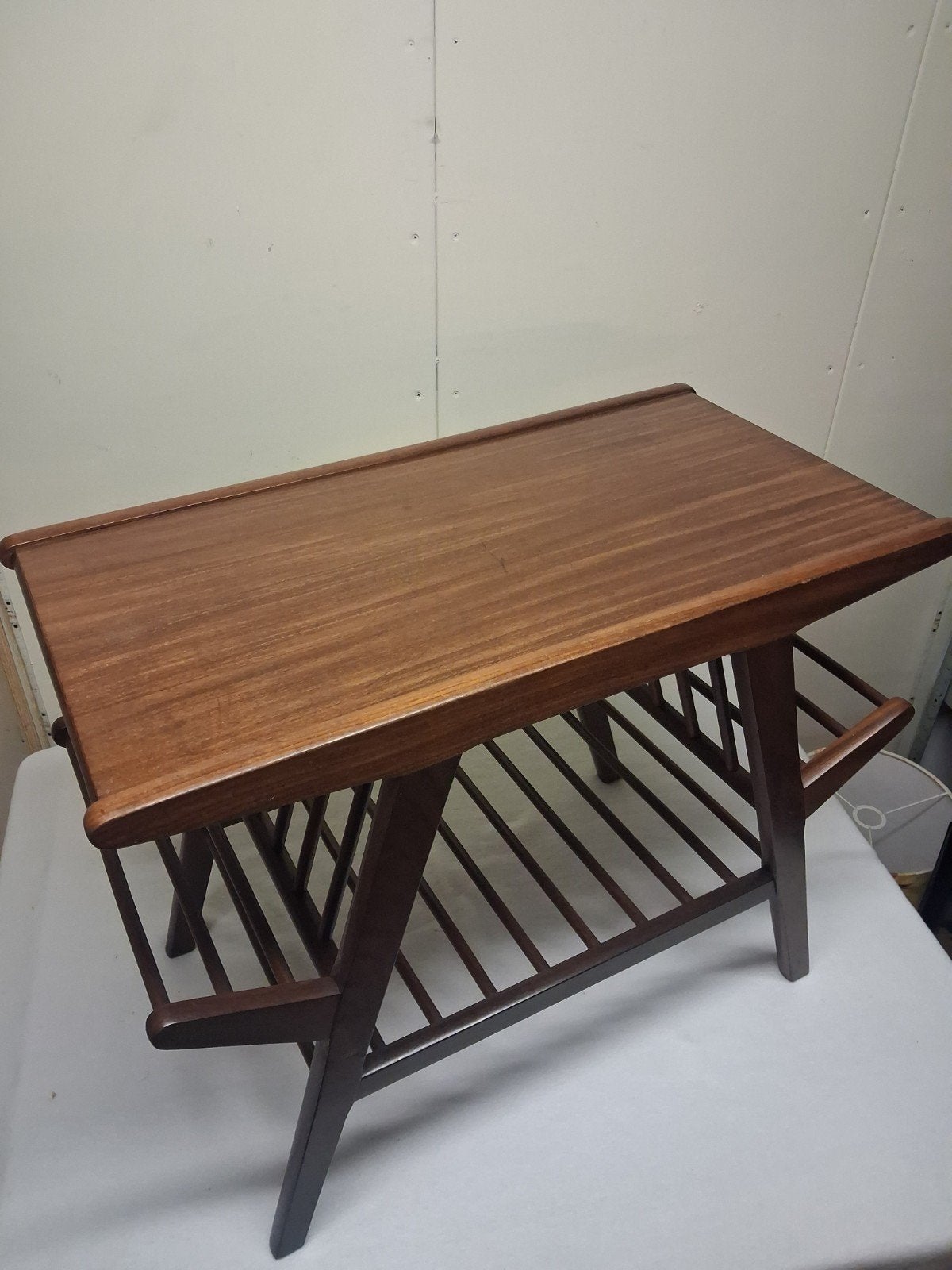 Vintage bijzettafel teak, Minder dan 55 cm, ., Vintage, Zo goed als nieuw