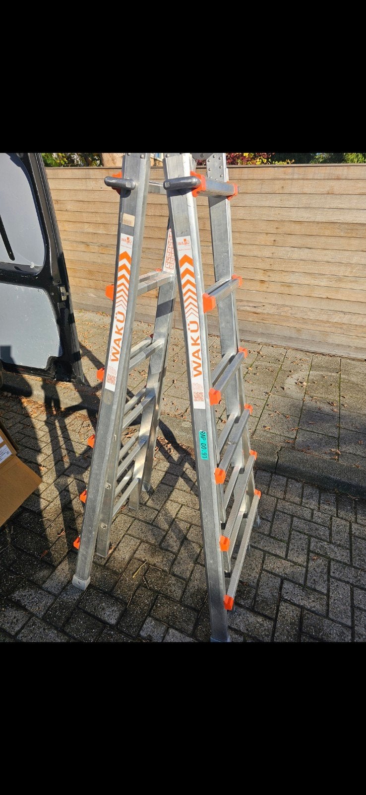 WAKÜ Telescopische Ladder/Trap - Zo goed als nieuw, Doe-het-zelf en Verbouw, Ladders en Trappen, Ophalen of Verzenden, Zo goed als nieuw