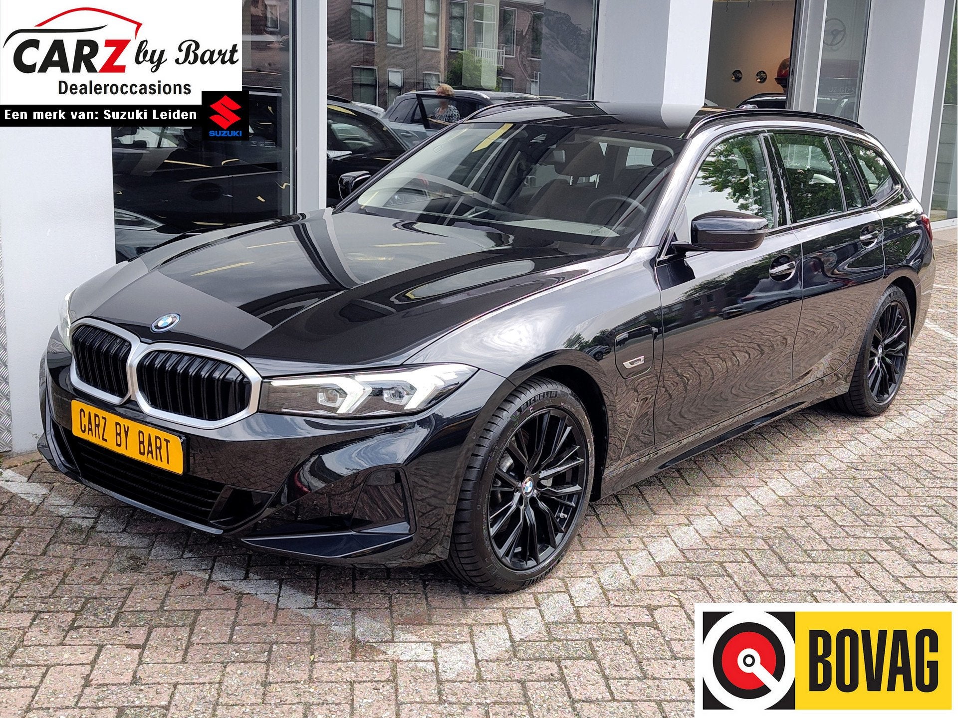 BMW 3 Serie Touring 320e PHEV Leder | Park Assist | Carplay/, Automaat, Gebruikt, 4 cilinders, Zwart