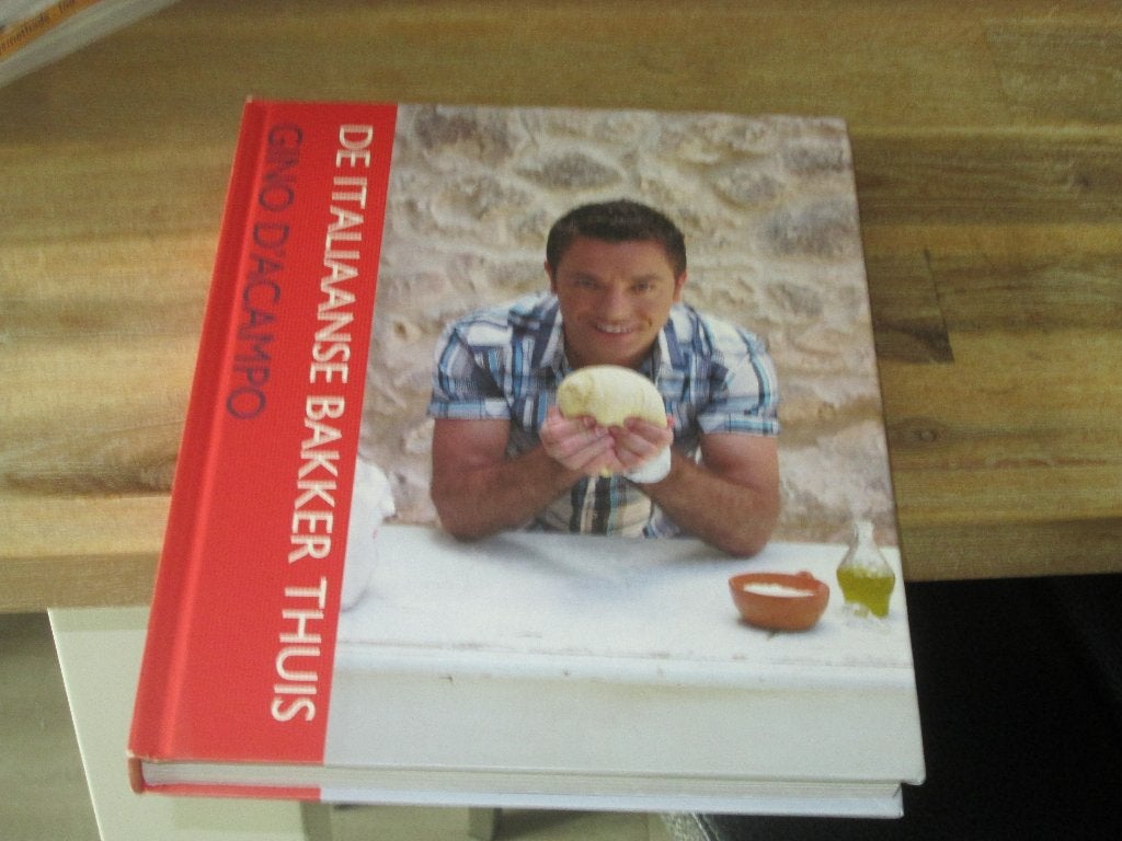 De Italiaanse Bakker Thuis - Gino D'Acampo, Boeken, Italië, Hoofdgerechten, Nieuw, Ophalen of Verzenden