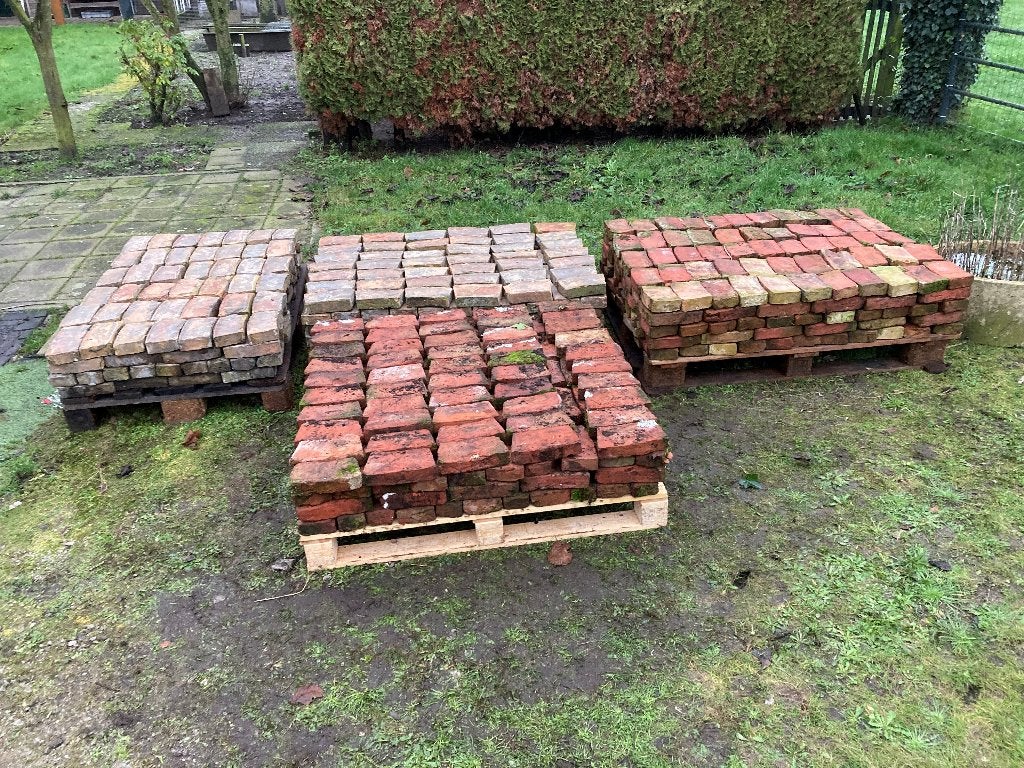 Oude gele en rode putstenen 4 pallets, 830 stuks !, Ophalen, Gebruikt, Bakstenen