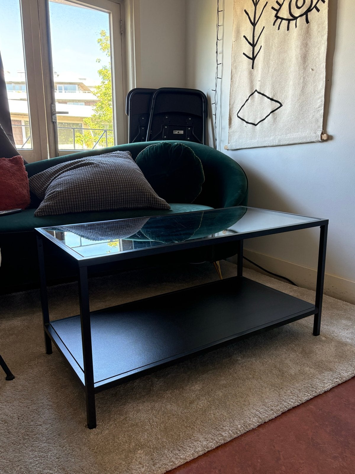 GERESERVEERD Salontafel met glazen blad en metalen frame, Huis en Inrichting, Tafels | Salontafels, Ophalen, Gebruikt, 100 tot 150 cm