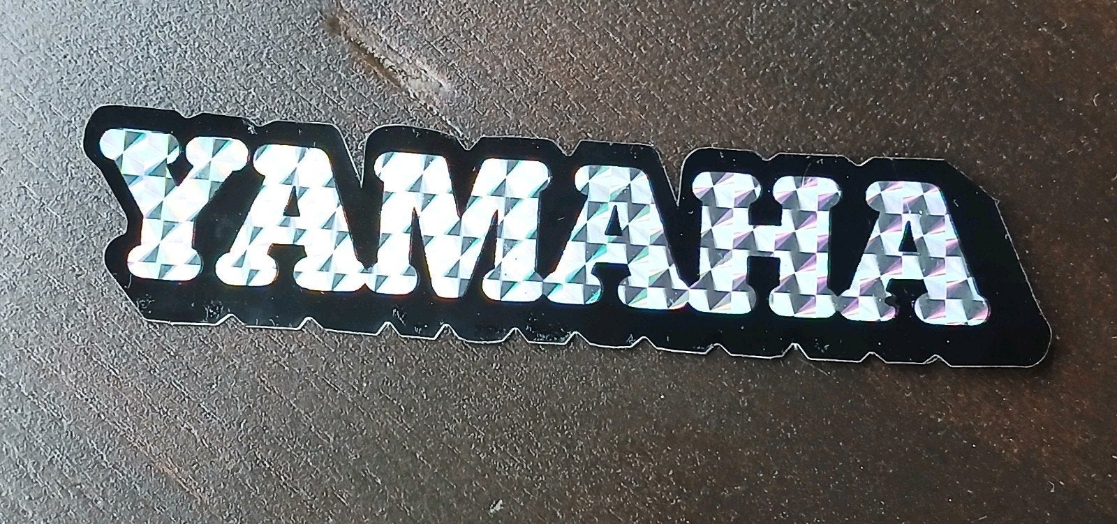 Vintage sticker motor brommer Yamaha holografisch 14x3cm, Ophalen of Verzenden, Zo goed als nieuw, Auto of Motor