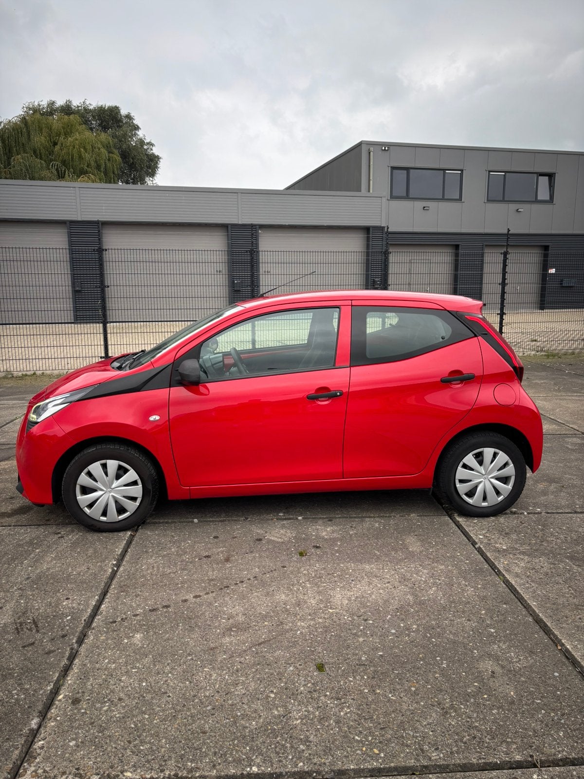 Foto 3 van Toyota Aygo VVT-i X-Fun / Airco / NAP / C.C. / Bluetooth