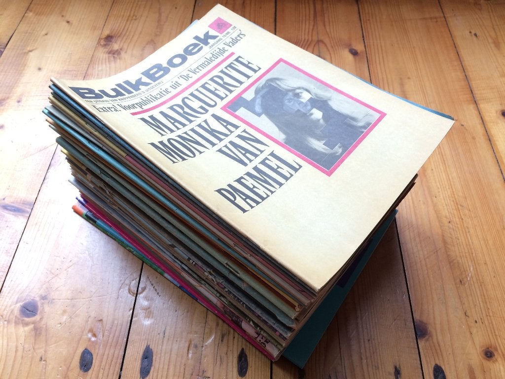 28 Bulkboek literatuurkranten jaren 70 80 literatuur boeken, Boeken, Tijdschriften en Kranten, Ophalen of Verzenden, Gelezen, Overige typen