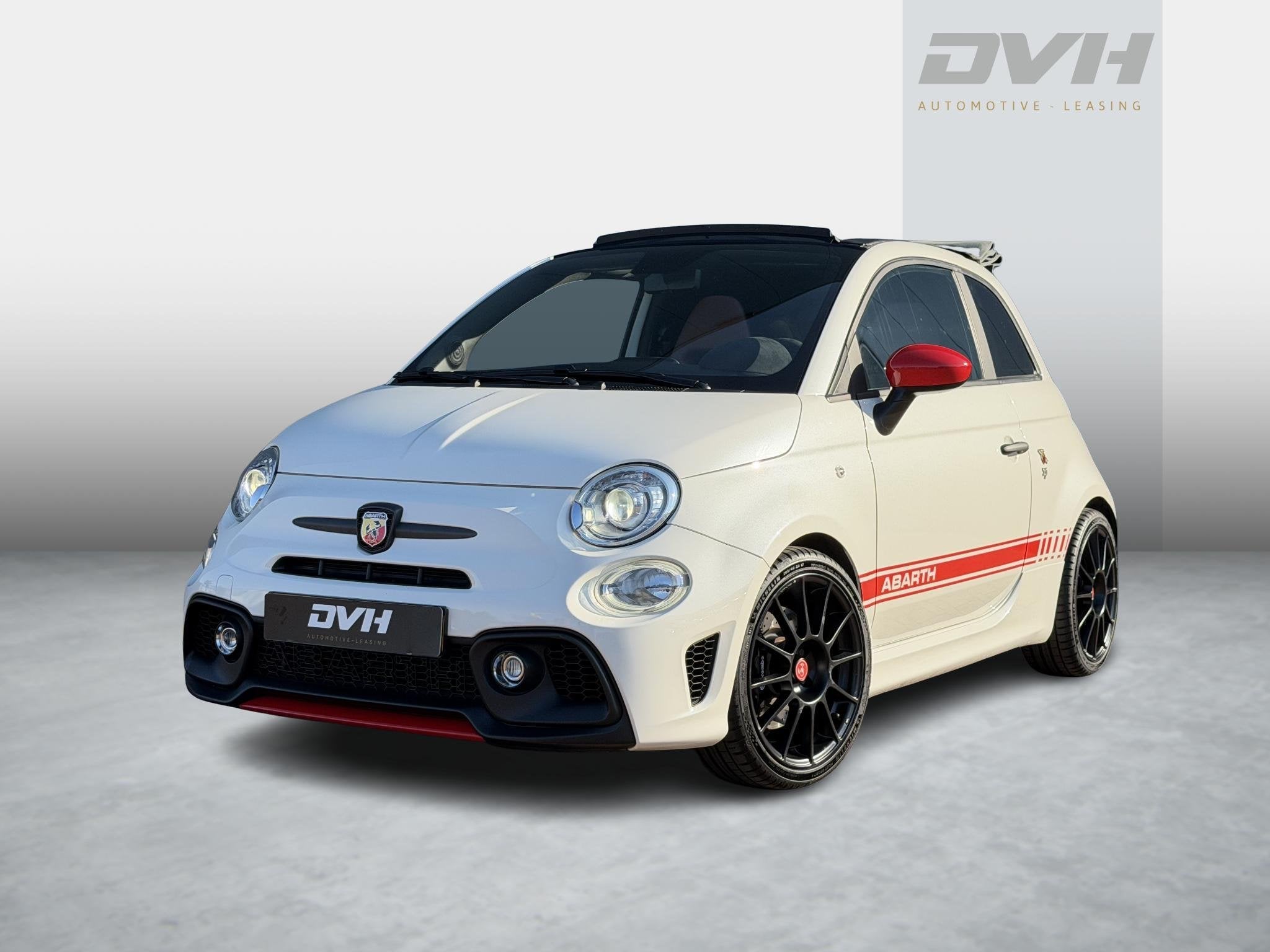 Abarth 595 C 1.4 T-Jet Competizione BEATS | CARBON | BI-XENO, Auto's, Voorwielaandrijving, Dealer onderhouden, Gebruikt, Euro 6