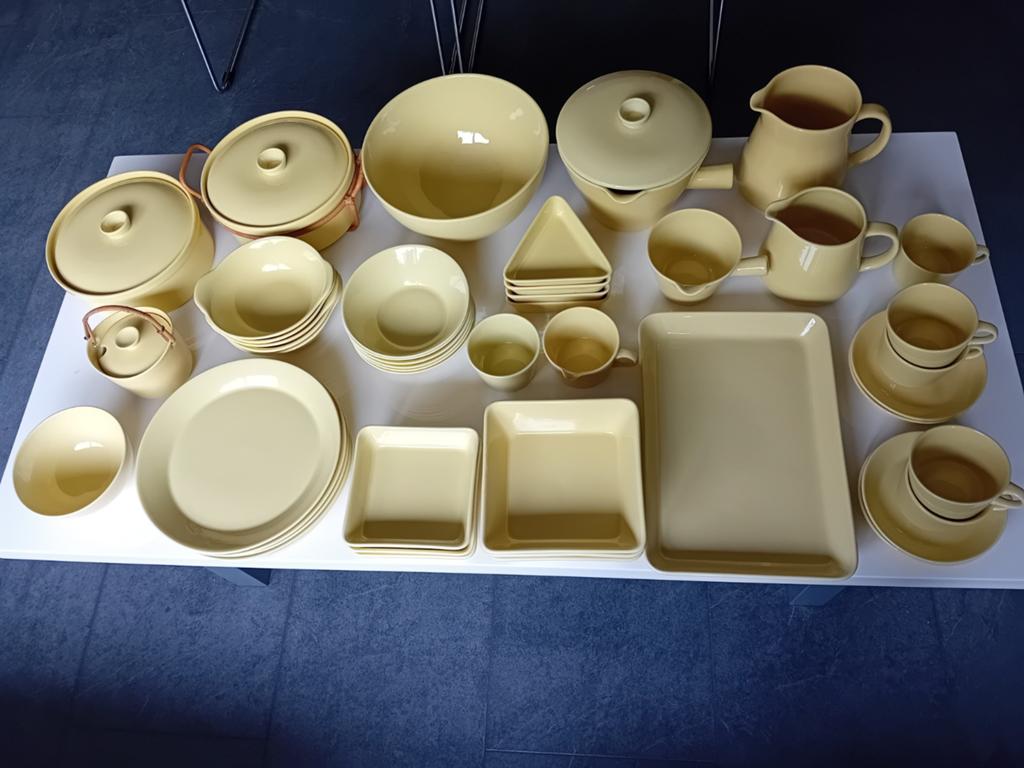 Arabia Kilta geel voor Arabia en iittala Teema Kaj Franck, Huis en Inrichting, Ophalen of Verzenden, Zo goed als nieuw, Overige stijlen