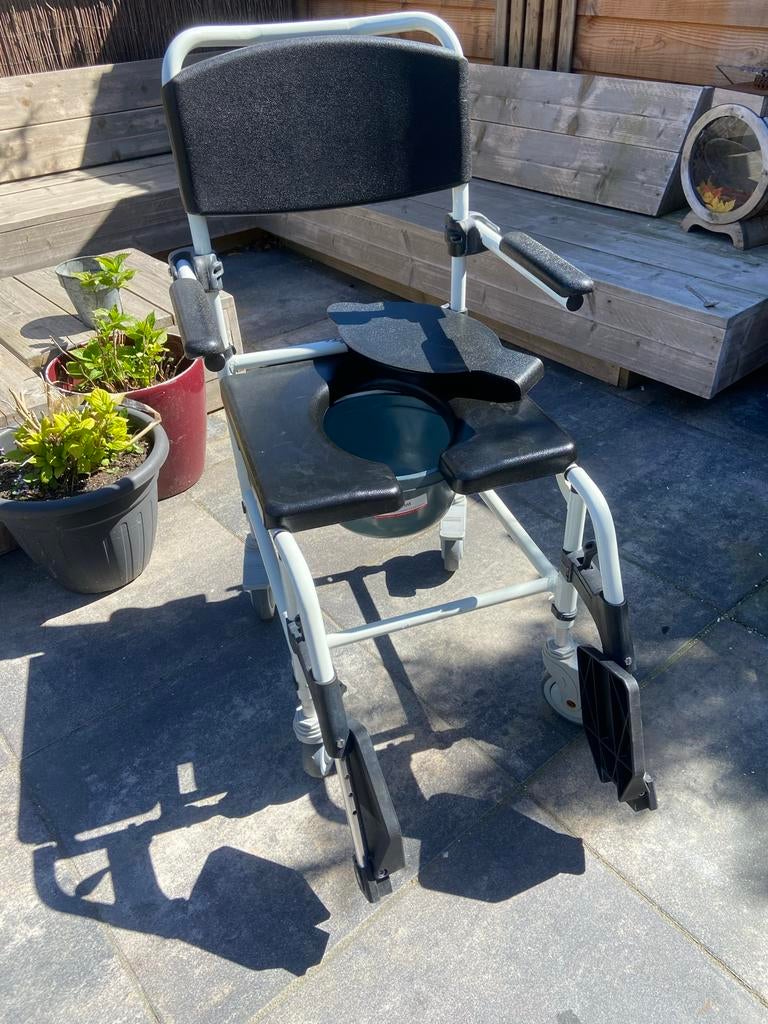 Douche rolstoel (verrijdbaar), Ophalen, Gebruikt