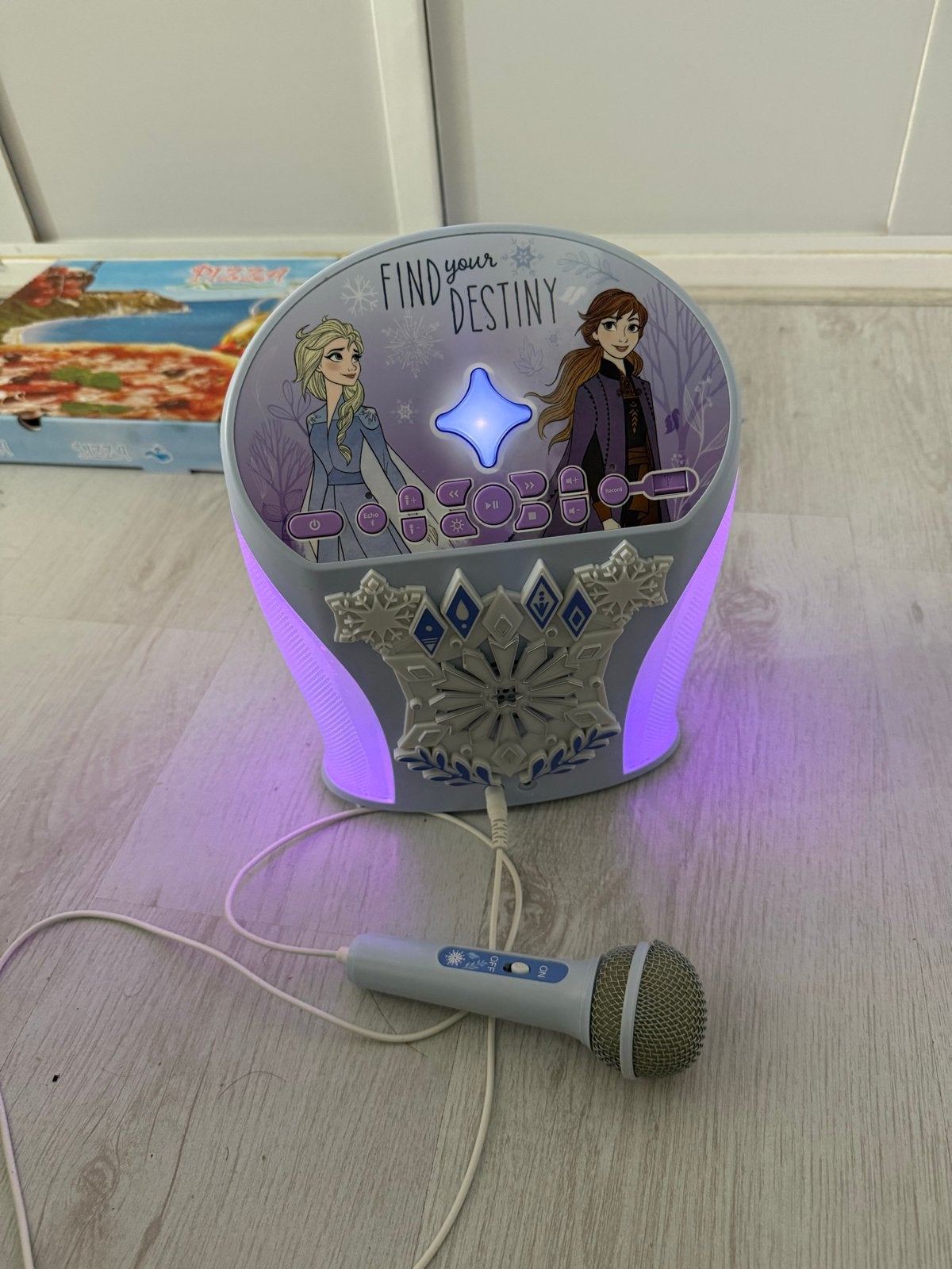 Frozen Karaoke Set met Microfoon - Zing mee met Elsa en Anna, Ophalen of Verzenden, Gebruikt, Complete set