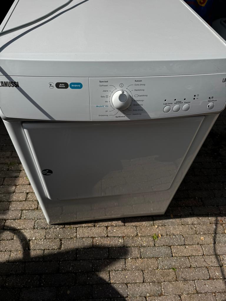 Zanussi droger 7kg, Witgoed en Apparatuur, Wasdrogers, Zo goed als nieuw, Condens, Voorlader, 6 tot 8 kg, 85 tot 90 cm, Anti-kreukfase