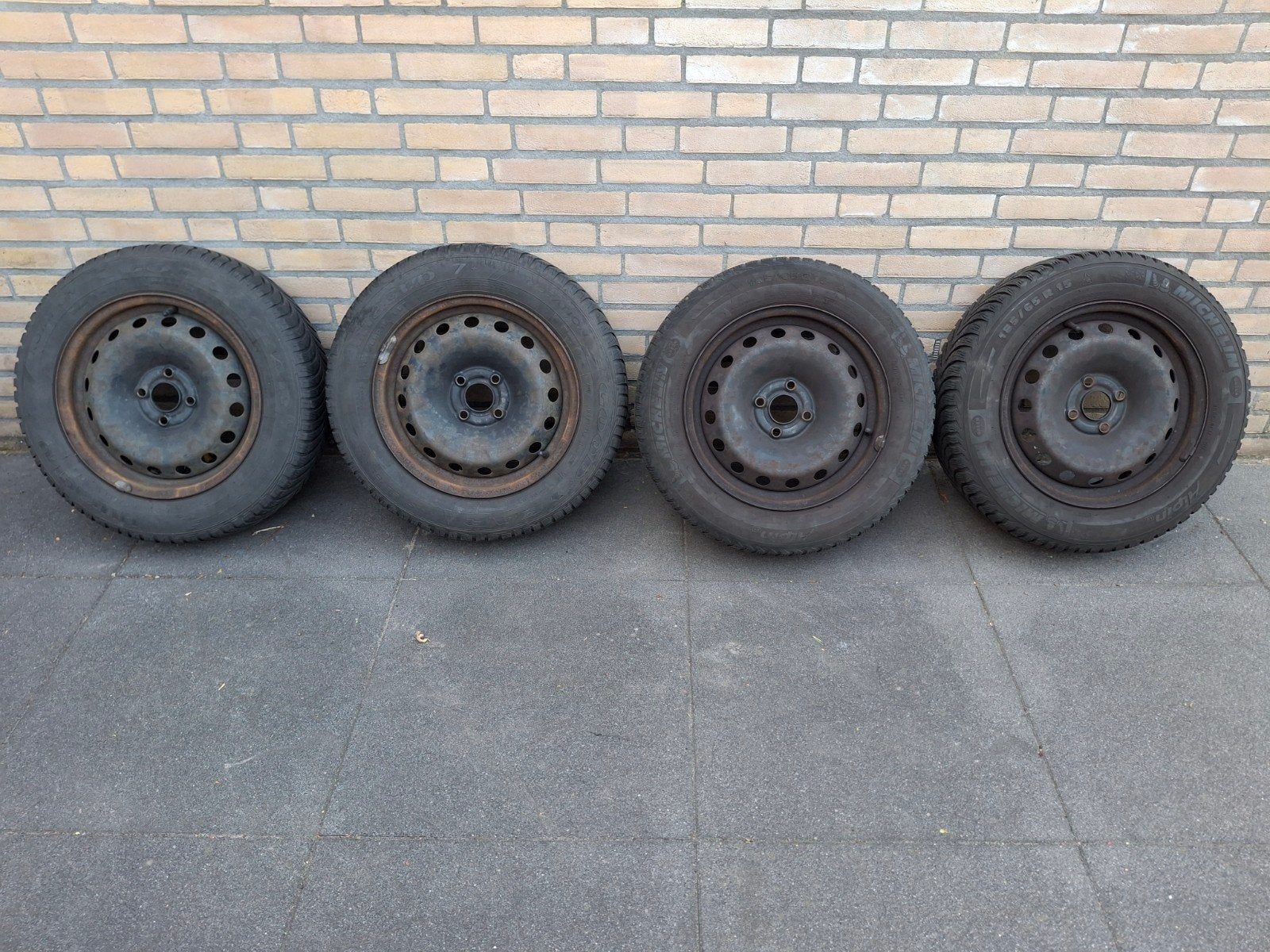 Set stalen velgen met winterbanden voor Fiat Punto/Opel, Ophalen, Gebruikt, 15 inch, Banden en Velgen