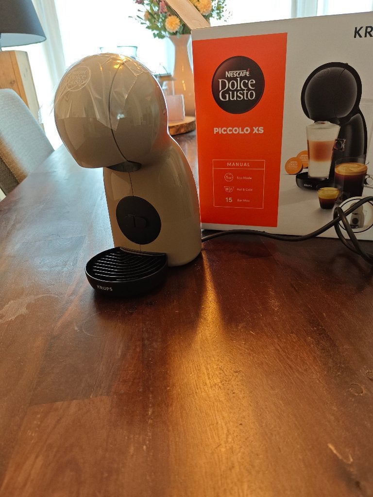 Dolce Gusto Piccolo XS Manueel Taupe, Koffiemachine, Ophalen of Verzenden, Zo goed als nieuw, 1 kopje